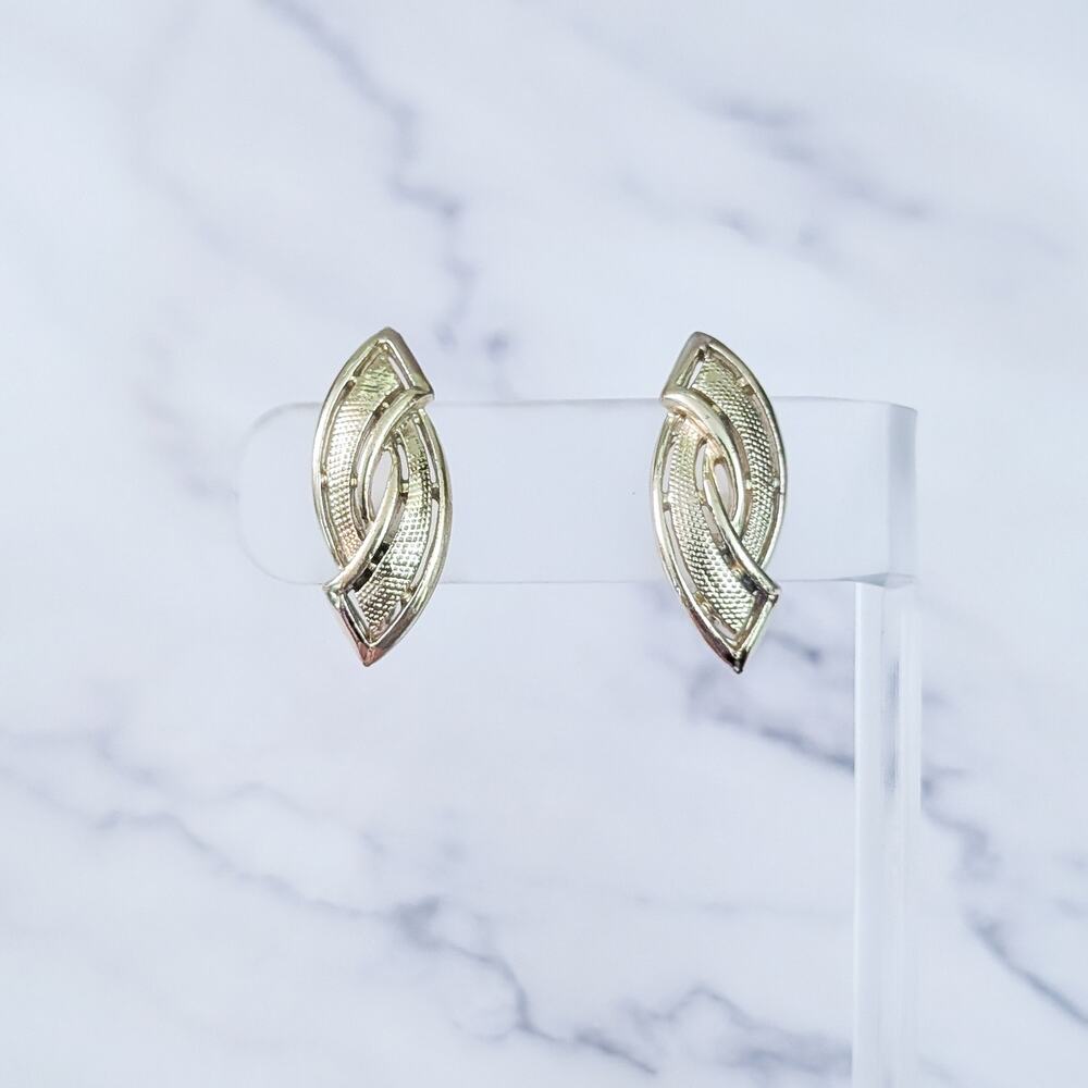 Vintage Coro Screw On Earrings Gold Tone 1 & 1/8"